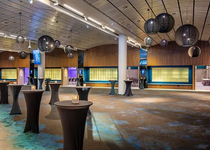 Radisson Blu Scandinavia Hotel, 4*