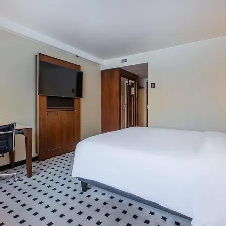 Szálloda Radisson Blu Scandinavia Hotel, 4*