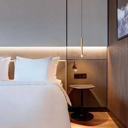 Radisson Blu Scandinavia Hotel, Hotell